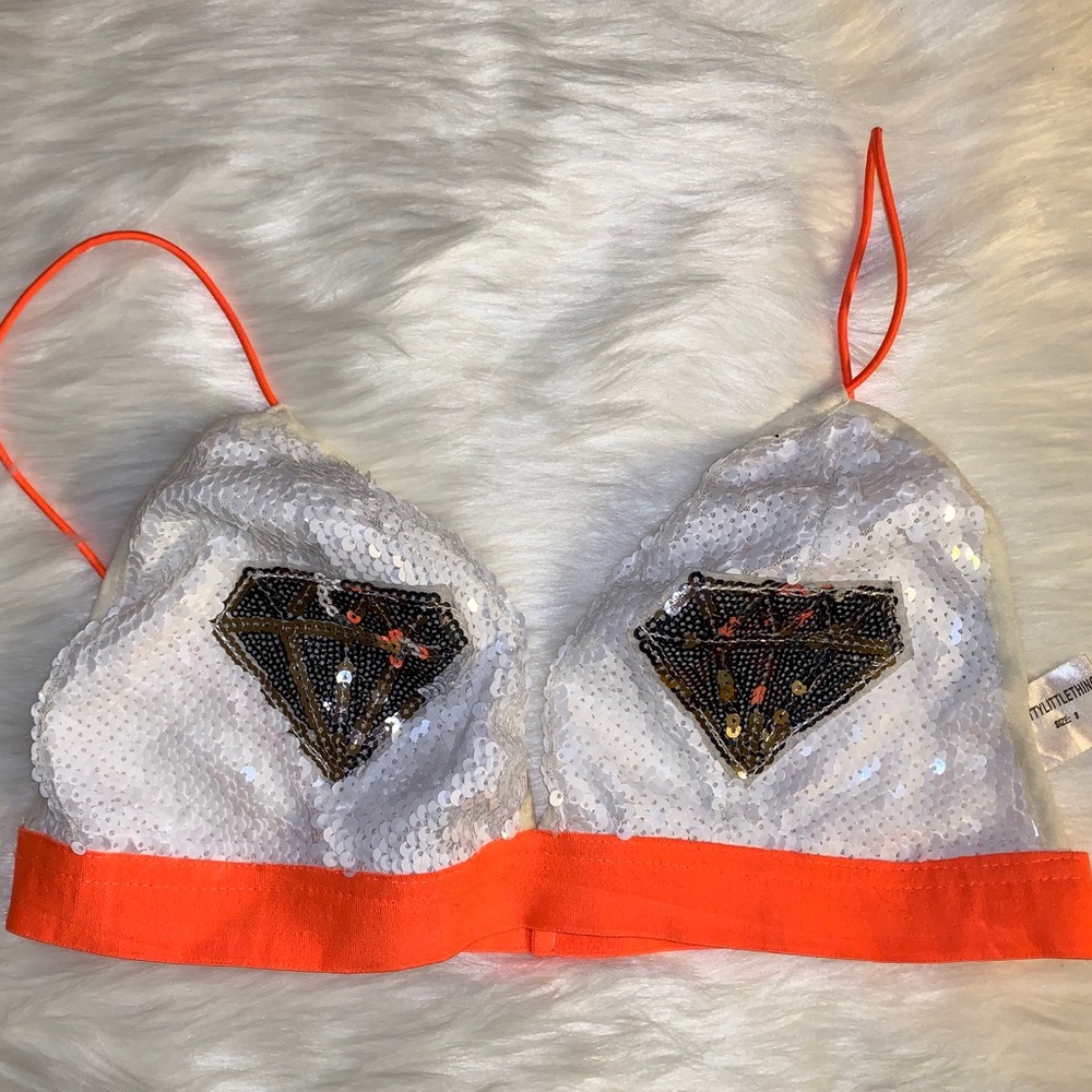 Rave top size 8